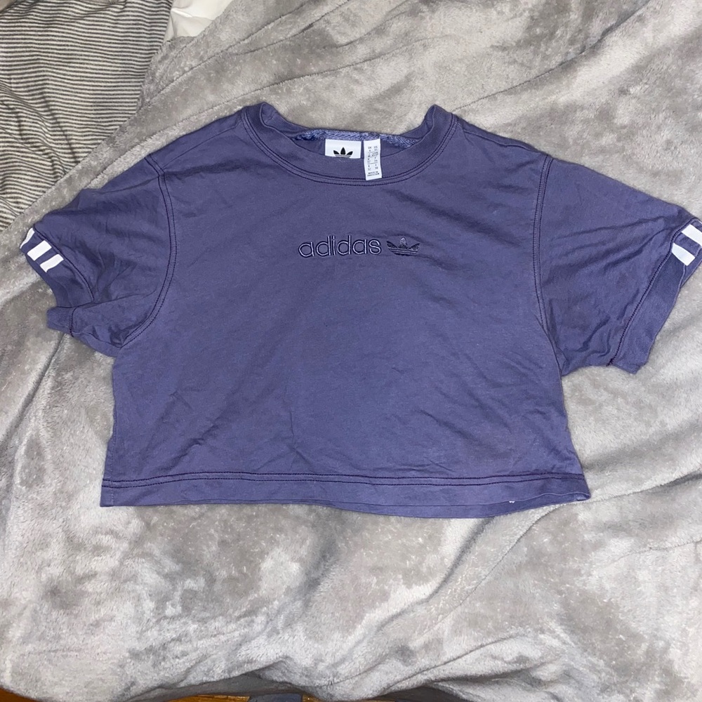 Cropped Adidas top